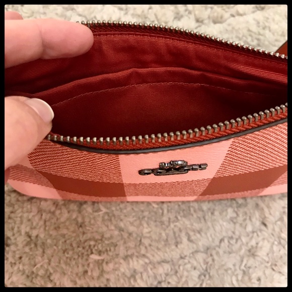 NWT Coach Pink Block Pattern Wristlet - Picture 5 of 6